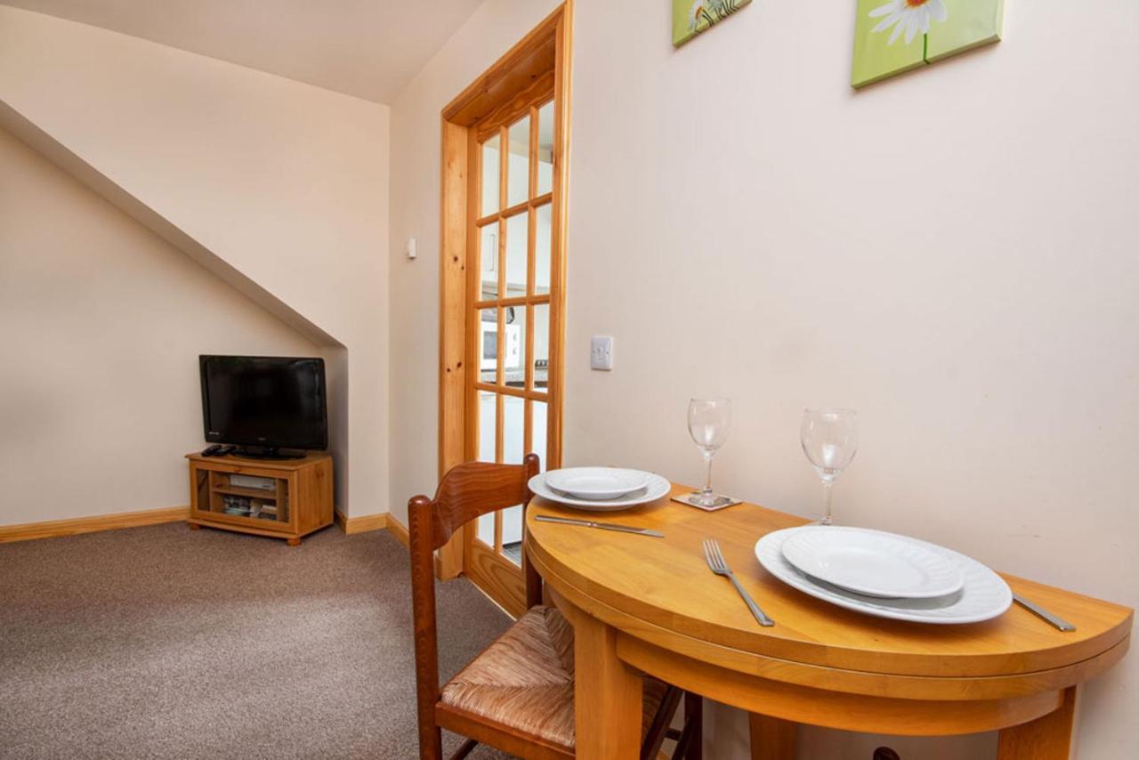 אינברנס Innes Street Apartments מראה חיצוני תמונה
