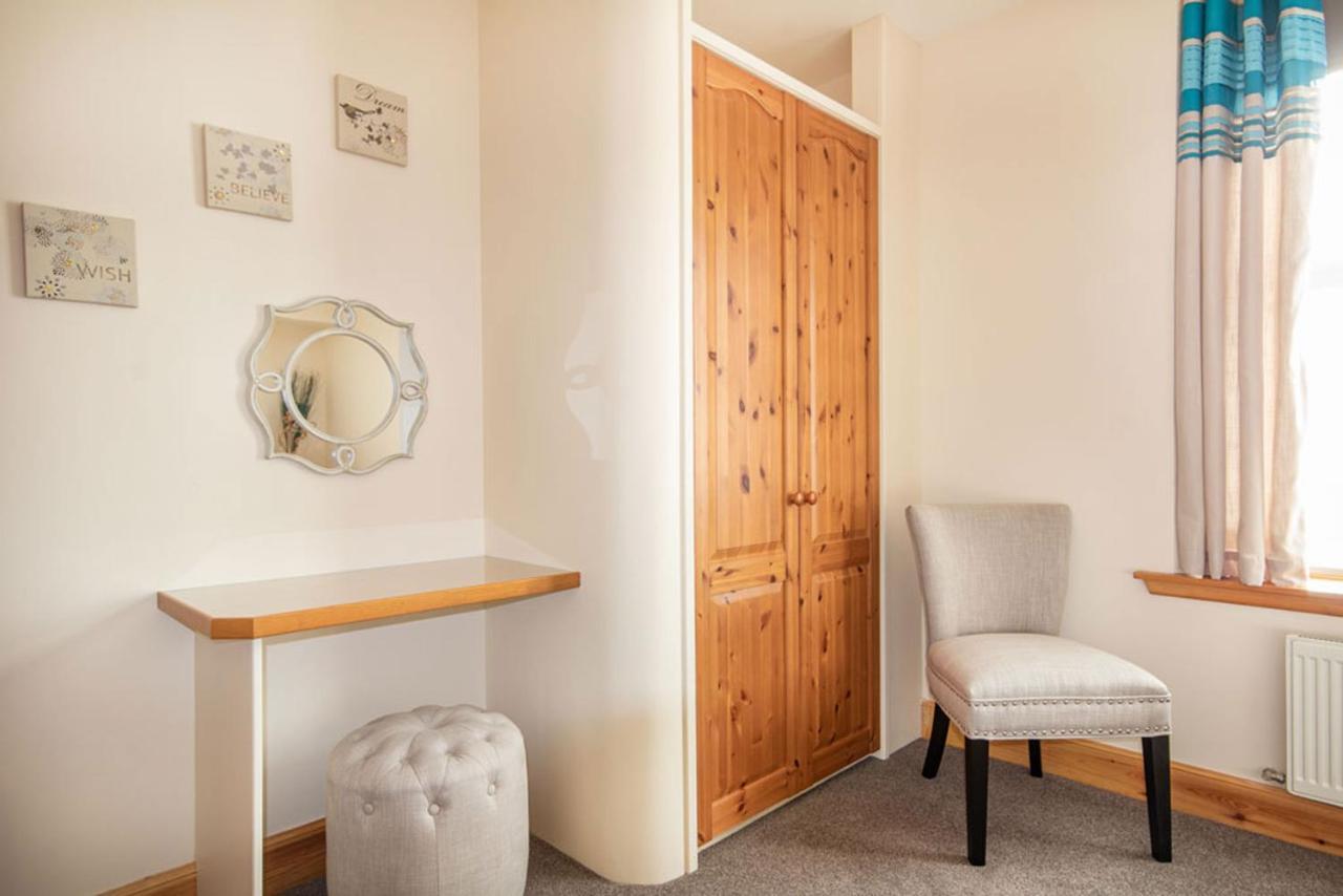 אינברנס Innes Street Apartments מראה חיצוני תמונה